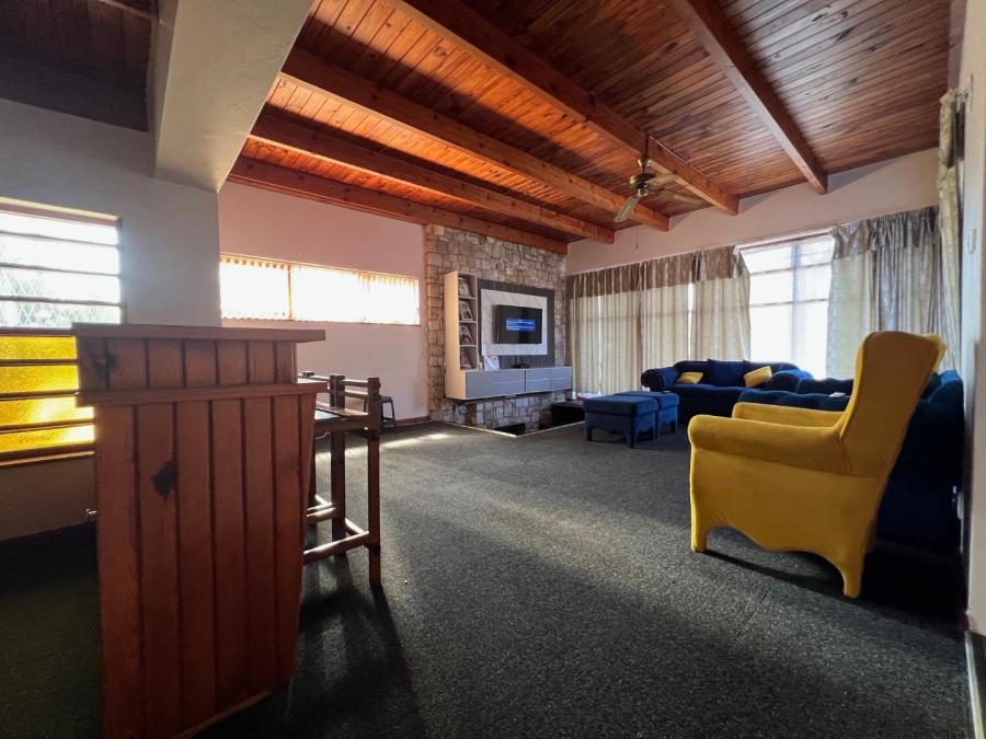 4 Bedroom Property for Sale in Kabega Park Eastern Cape